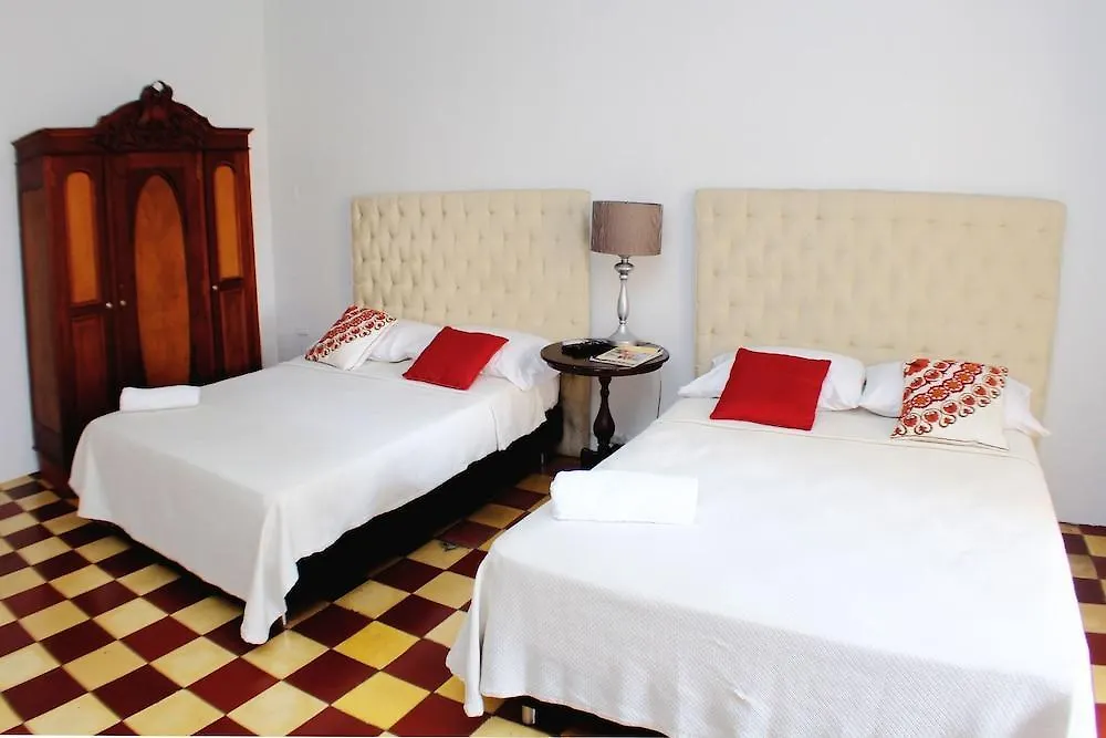 El Claustro Hotel House Cartagena 2*,
