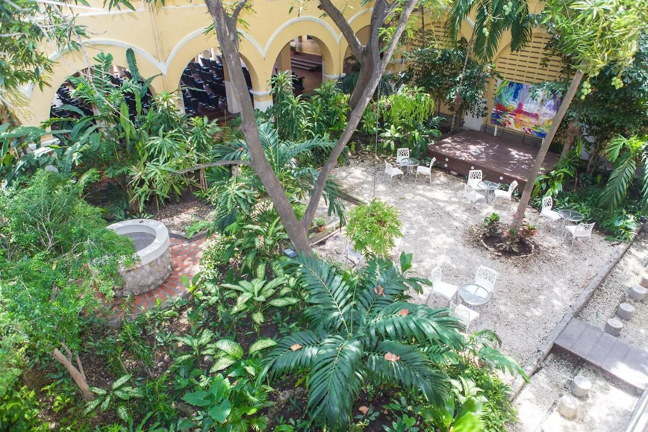 El Claustro Hotel House Cartagena 2*,