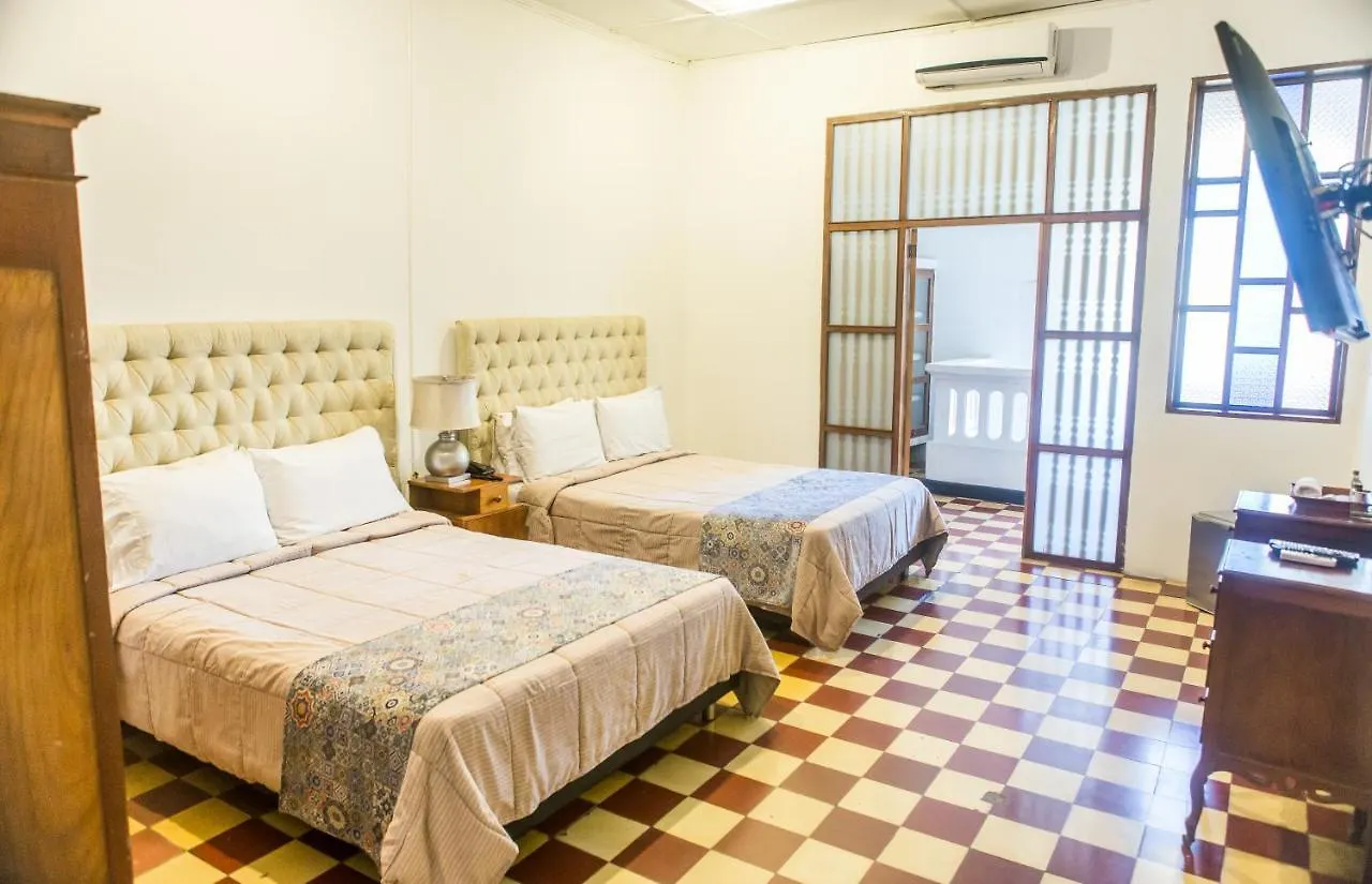 El Claustro Hotel House Cartagena 2*,